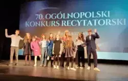 Zdjęcie do RECYTUJEMY I SZKOŁĘ PROMUJEMY!