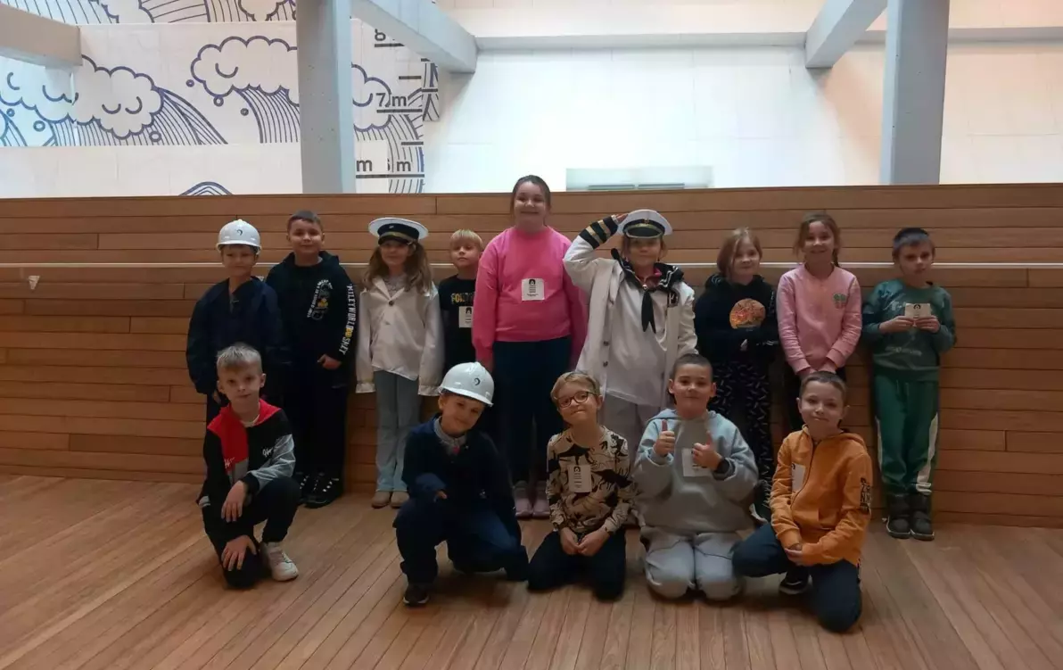 Zdjęcie do Wycieczka klas II do Morskiego Centrum Nauki w Szczecinie