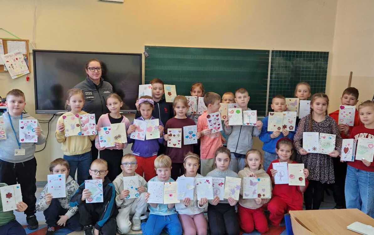 Zdjęcie do Warsztaty plastyczne z okazji Dnia Babci i Dziadka