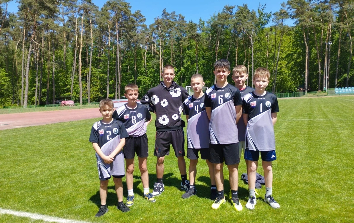 Zdjęcie do II MIEJSCE W CZW&Oacute;RBOJU LEKKOATLETYCZNYM CHŁOPC&Oacute;W