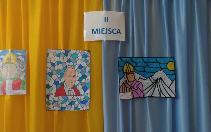 Zdjęcie do Konkurs wiedzy o Janie Pawle II i gra terenowa