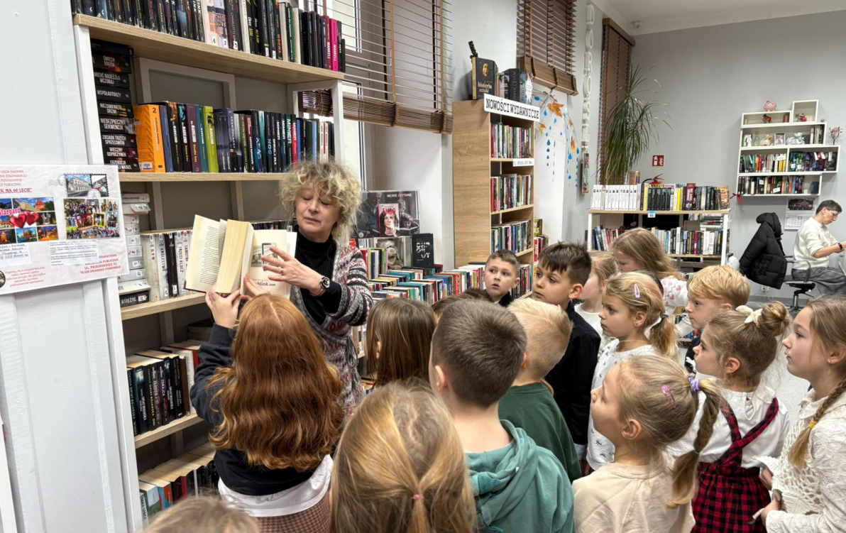 Zdjęcie do Lekcja biblioteczna klasy I B
