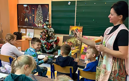 Zdjęcie do Warsztaty malarskie w klasie 1 b
