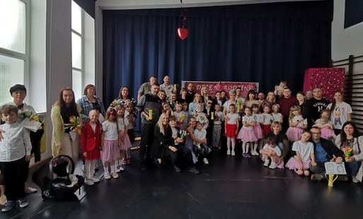 Zdjęcie do Dzień Rodziny w klasach 1a i 2a