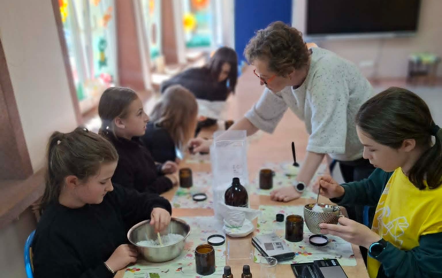 Zdjęcie do Tworzenie naturalnych kosmetyk&oacute;w - warsztaty